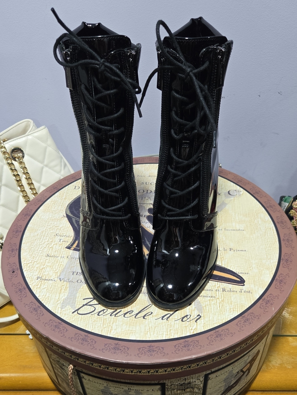 Michael Kors OUTLET Black Patent Lace-Up Mid-Calf Boots
